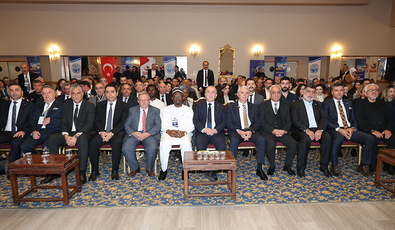 Dünyaya Açılan Su Ürünleri Zirvesi Başladı!